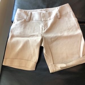 Alice and Olivia khaki shorts